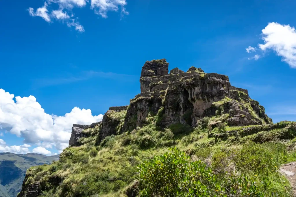 Tour a Waqrapukara 1 Día