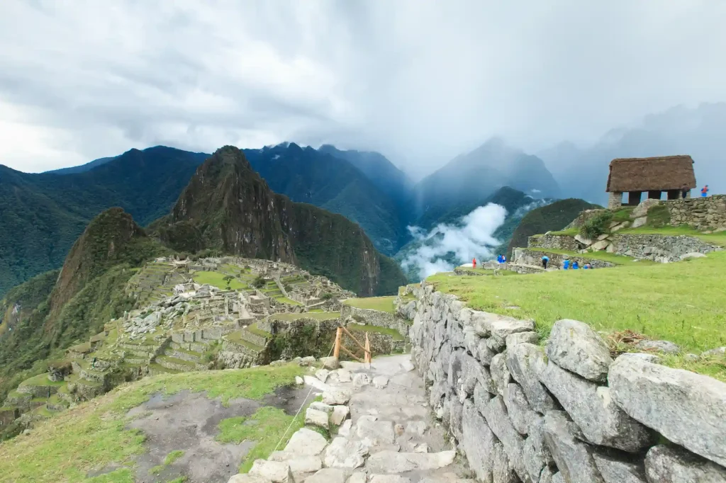 Machu Picchu by Car Tour 2 Days